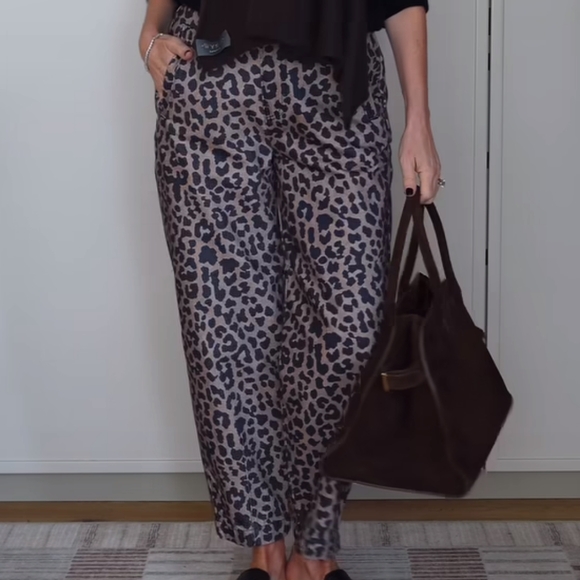 Women’s Happy Trails Printed Mid Rise Barrel Jeans various READ REVIEW - Picture 10 of 15